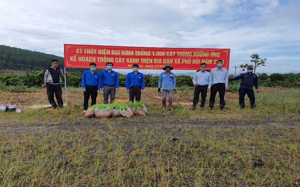 CÔNG TY THỦY ĐIỆN ĐẠI NINH HƯỞNG ỨNG PHONG TRÀO “TẾT TRỒNG CÂY” CỦA THỦ TƯỚNG CHÍNH PHỦ