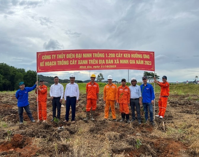 CÔNG TY THỦY ĐIỆN ĐẠI NINH HƯỞNG ỨNG PHONG TRÀO “TẾT TRỒNG CÂY” CỦA THỦ TƯỚNG CHÍNH PHỦ