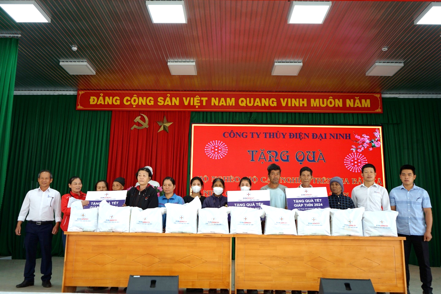 TRI ÂN KHÁCH HÀNG - VUI XUÂN ĐÓN TẾT GIÁP THÌN 2024